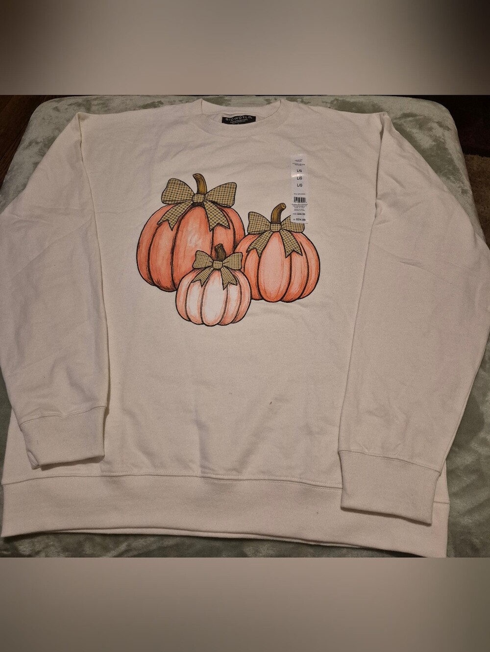 Bioworld Cream Sweatshirt with Orange & Pink Pumpkin Graphic Oversized Ptp25"